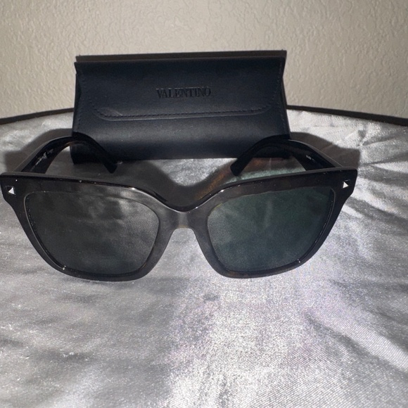 Valentino VA4084 5002/71 Sunglasses Authentic Women's Green Lenses Italy - Picture 1 of 5